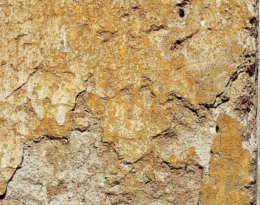 Stucco Water Damage: Causes & Solutions