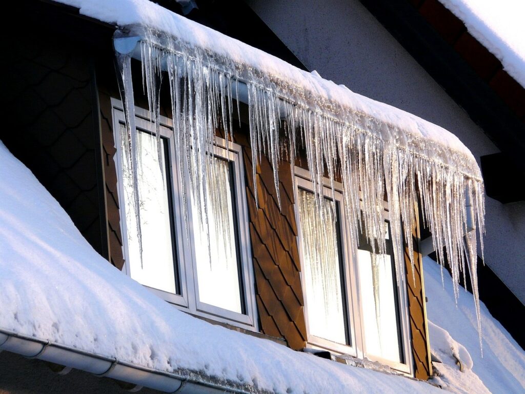 Why Ice Dams Can Be a Hazard to Your Roof